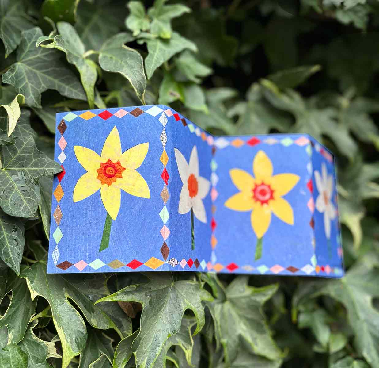 Patchwork Daffodil Concertina Card | Mother’s Day Card | Easter Card